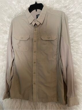 Kuhl Men's Airspeed Long Sleeve Button Down Shirt. Size Medium; Style# 7191